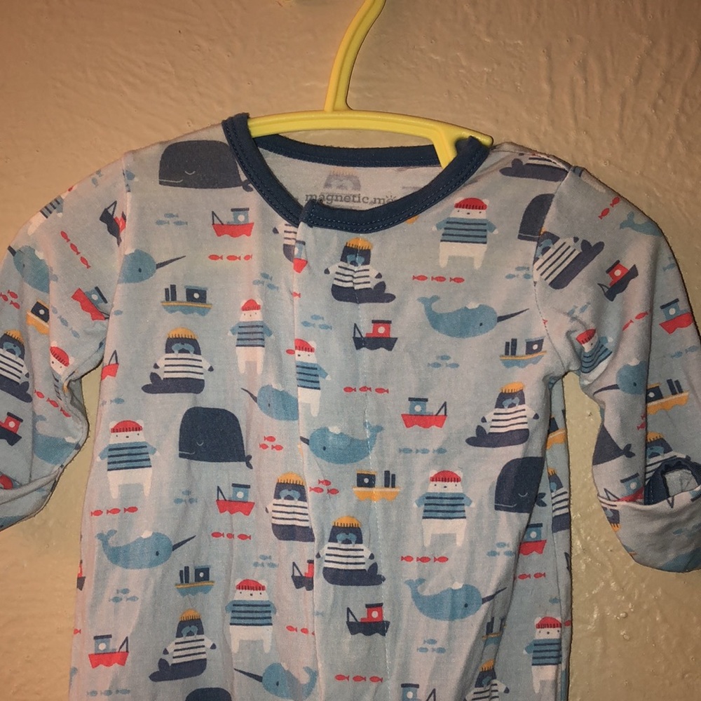 Magnetic Me baby romper - Picture 2 of 4